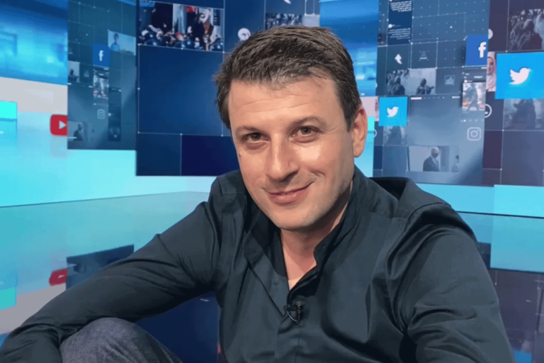 أحمد فاخوري watanserb.com