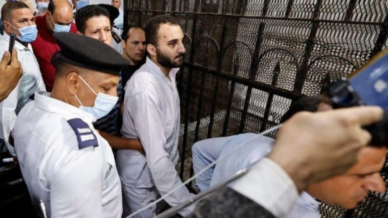 “ابني سقط ضحية”.. والدة محمد عادل المتهم بقتل نيرة أشرف تكشف مفاجآت قبل النطق بالحكم اعدام محمد عادل watanserb.com