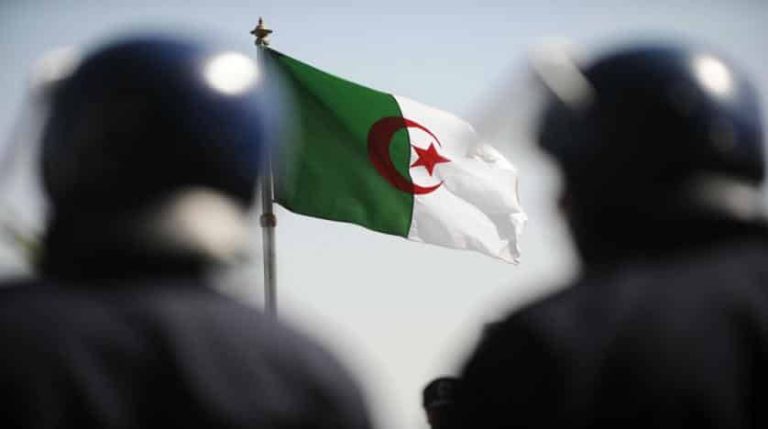 الجزائر watanserb.com