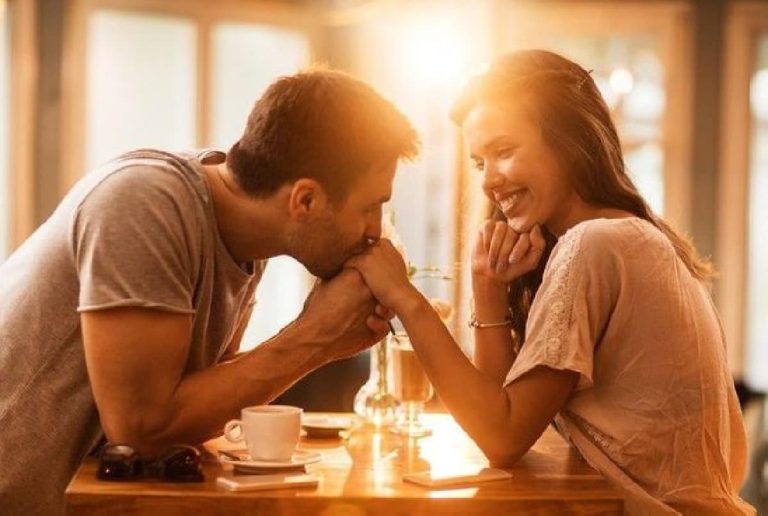علماء نفس يكشفون تقنيات فعّالة لجذب المرأة أو الرجل الفكاهة هي أهم ما يجذب المرأة في الرجل watanserb.com