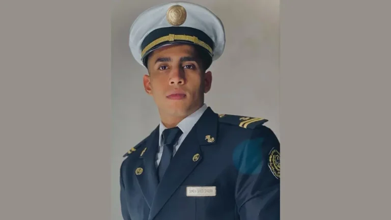 سامح سيد.. تفاصيل مؤلمة لغرق قبطان مصري في المحيط الهندي (صور وفيديو) غرق قبطان مصري watanserb.com