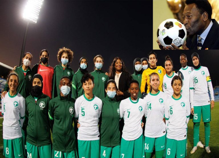 أسطورة البرازيل بيليه يتلقى هدية خاصة من المنتخب السعودي (صور) بيليه يتلقى هدية تذكارية من أسطورة البرازيل بيليه watanserb.com