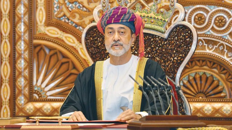 سلم المالية قائمة شاملة بأمواله.. سلطان عُمان يقرر الحد من إساءة استخدام الأموال بالسلطنة هيثم بن طارق watanserb.com