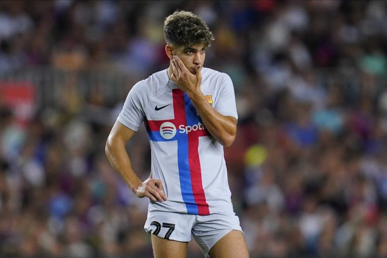 عبد الصمد الزلزولي خارج أسوار برشلونة هذا الصيف برشلونة يدرس الاستغناء عن خدمات عبد الصمد الزلزولي على سبيل الإعارة watanserb.com