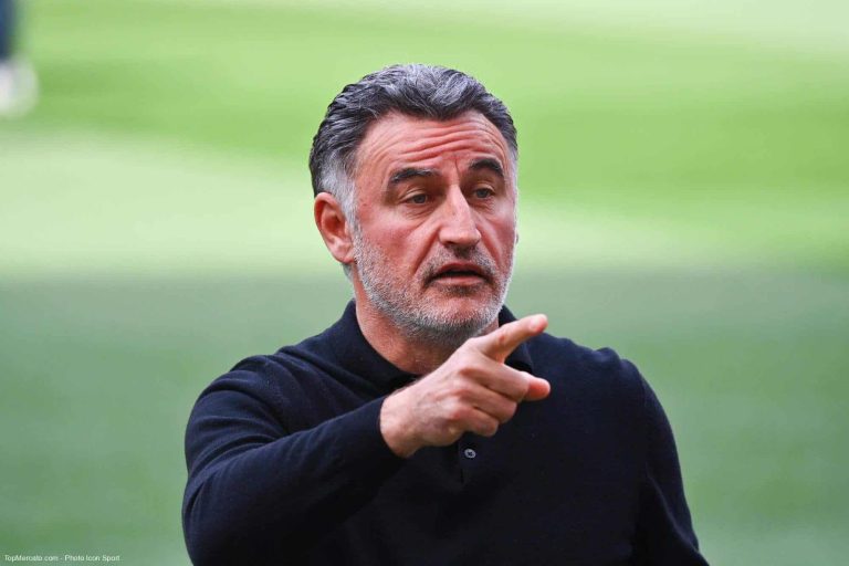 مدرب باريس سان جيرمان والتعليق على أزمة مبابي ونيمار watanserb.com