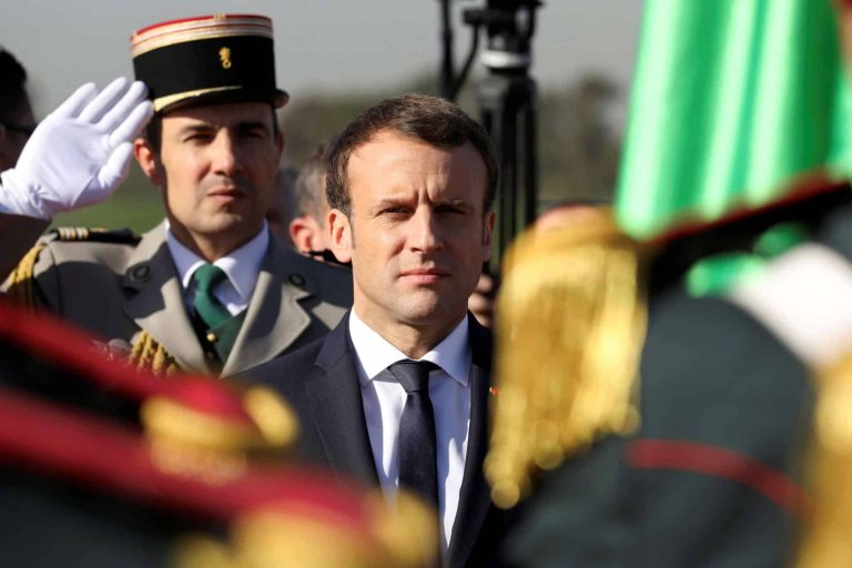 سبب زيارة ماكرون الى الجزائر watanserb.com