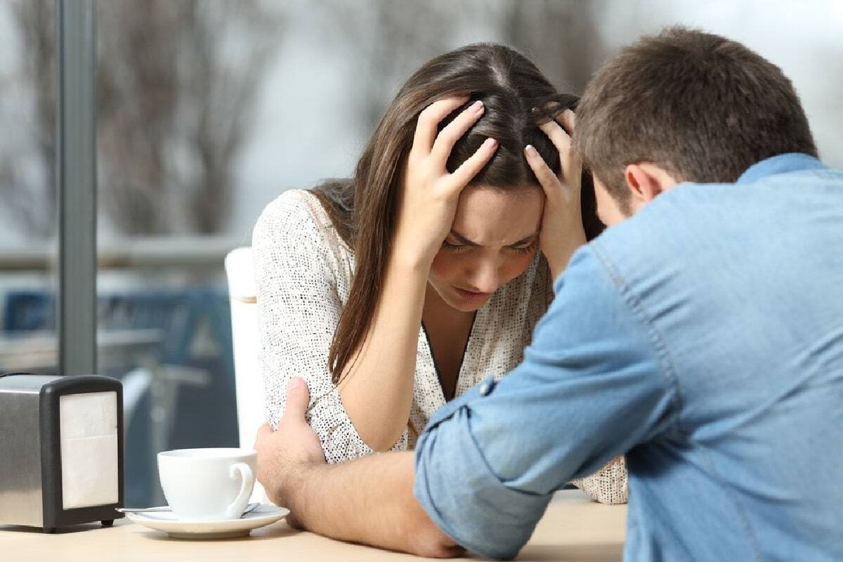 من المهم أن يكون لديك أشخاص موثوقين بهم يمكنهم أن يقدموا لك وجهة نظر موضوعية ومساعدتك على حل مشاكلك