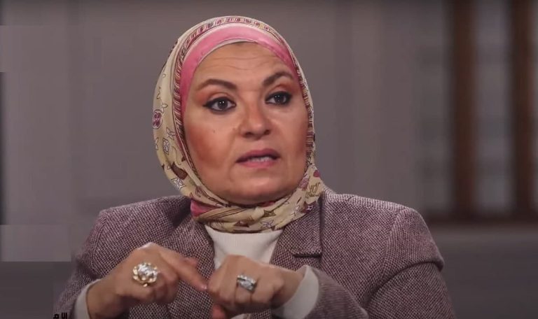 أزهري يهاجم هبة قطب: الشرع لا يسمح للمرأة الحديث عن الجنس بهذه الجرأة هبة قطب watanserb.com
