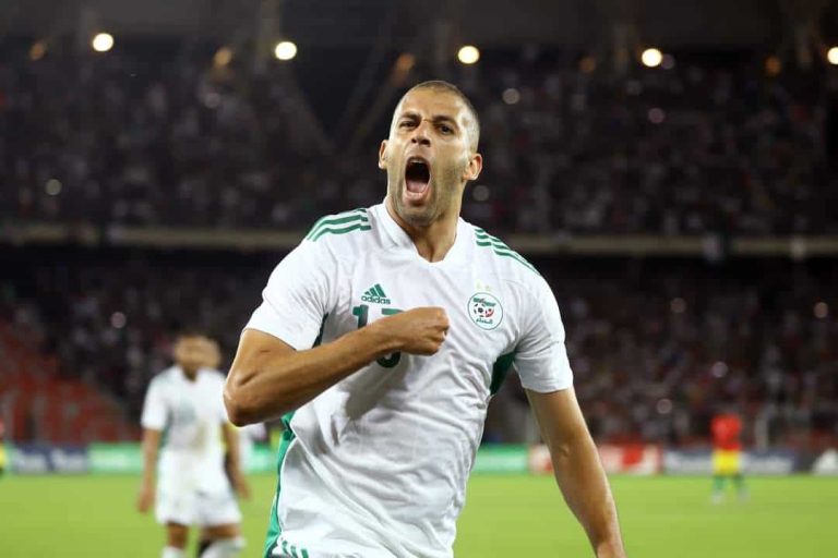 إسلام سيلماني يُنقذ منتخب الجزائر من التعثر ودياً أمام غينيا (شاهد) هدف سليماني ينقذ منتخب الجزائر من التعثر أمام غينيا watanserb.com