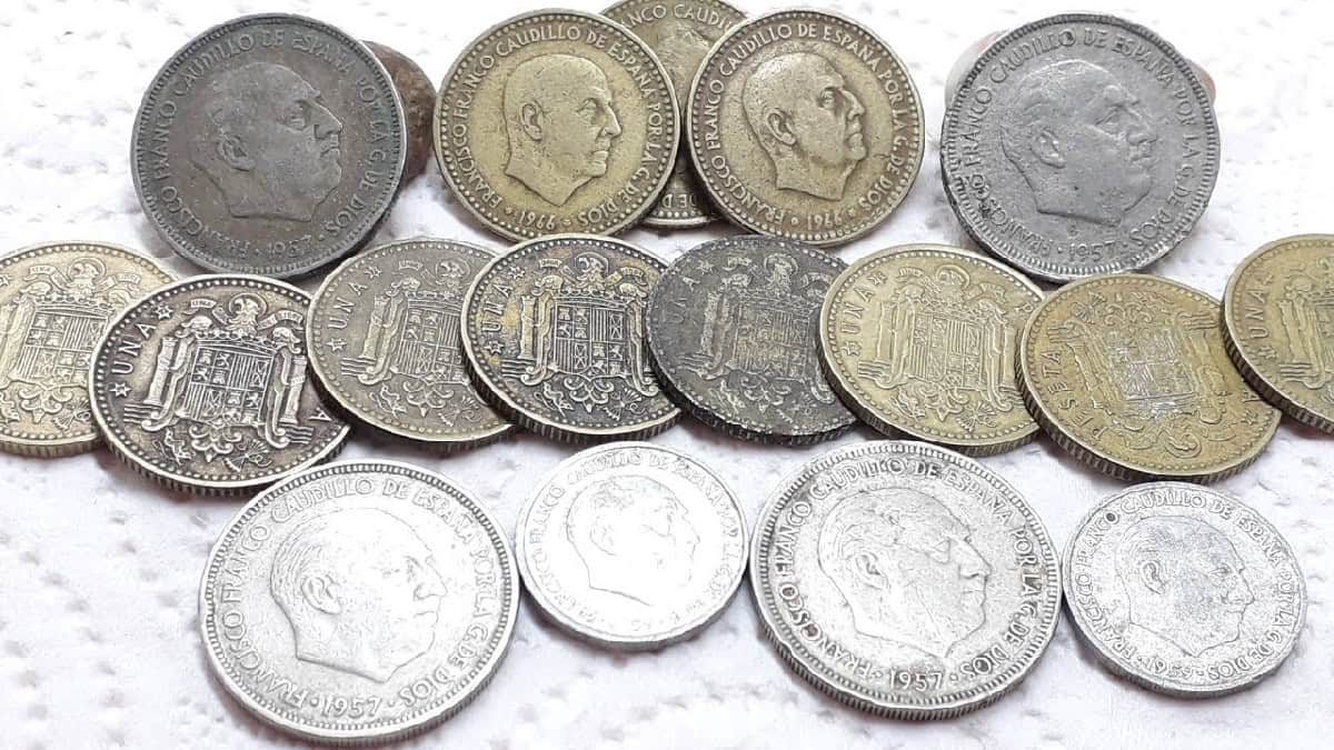 العملات المعدنية الإسبانية القديمة