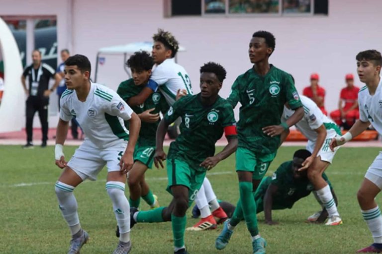 المنتخب الجزائري watanserb.com