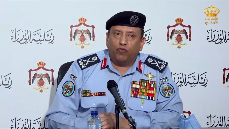 مصدر موثوق يكشف سبب إطاحة الملك الأردني بمدير الأمن العام حسين حواتمة الإطاحة بحسين حواتمة watanserb.com