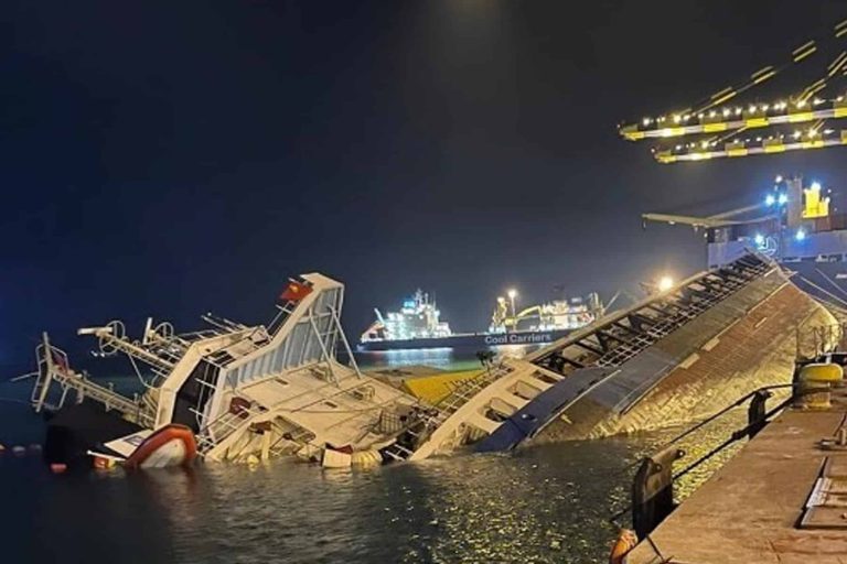 فيديو غرق سفينة الشحن المصرية “Sea Eagle” في تركيا وضياع حمولتها سفينة الشحن المصرية watanserb.com