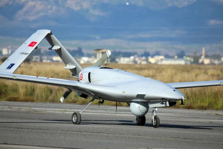 طائرة بيرقدار watanserb.com