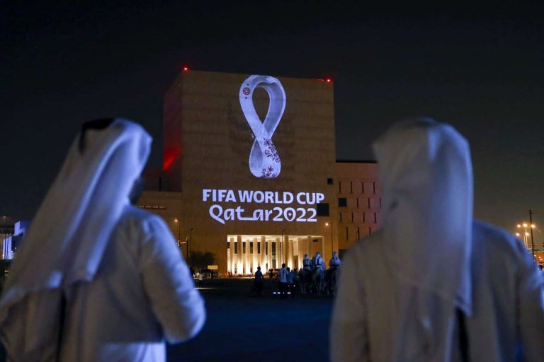مشاكل تواجه قطر بكأس العالم رغم الإنفاق الضخم وهذا ما ستفعله عند حدودها مع السعودية قطر watanserb.com