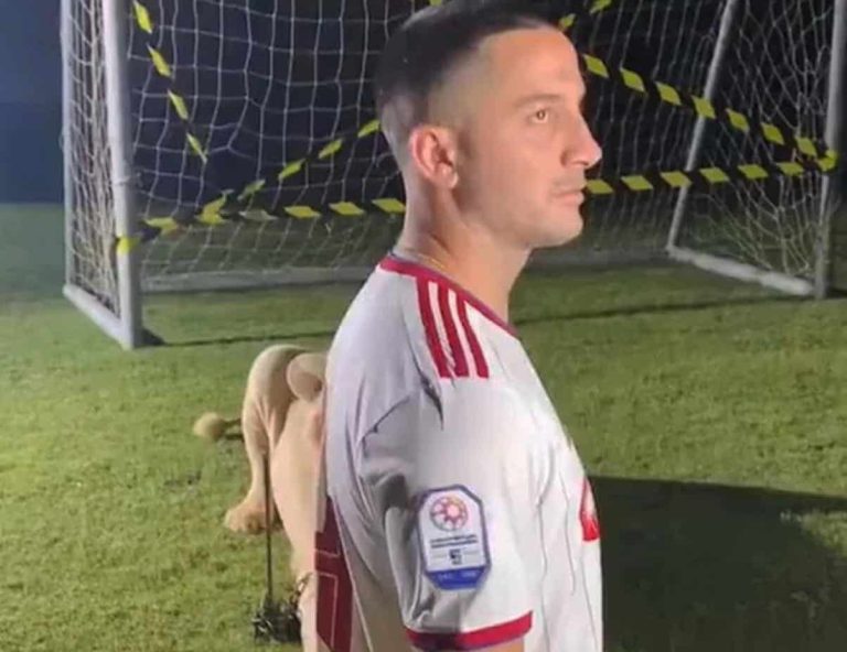 زئير أسد يُفسد جلسة التصوير مع مانولاس لاعب الشارقة الإماراتي (فيديو) كوستاس مانولاس watanserb.com