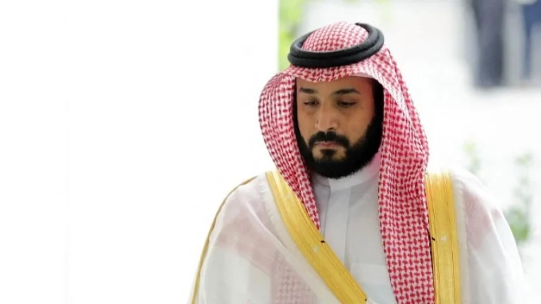 هروب شخصية هامة خارج السعودية watanserb.com