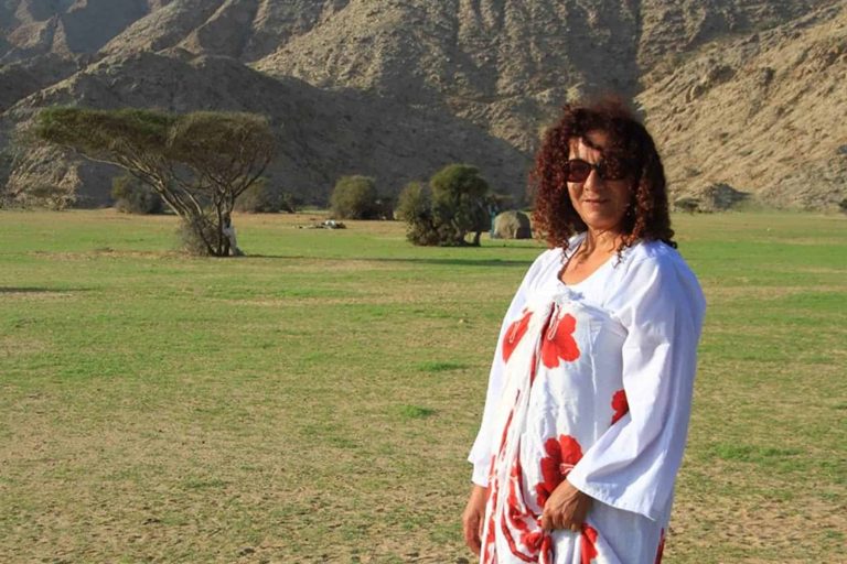 منى برنس watanserb.com
