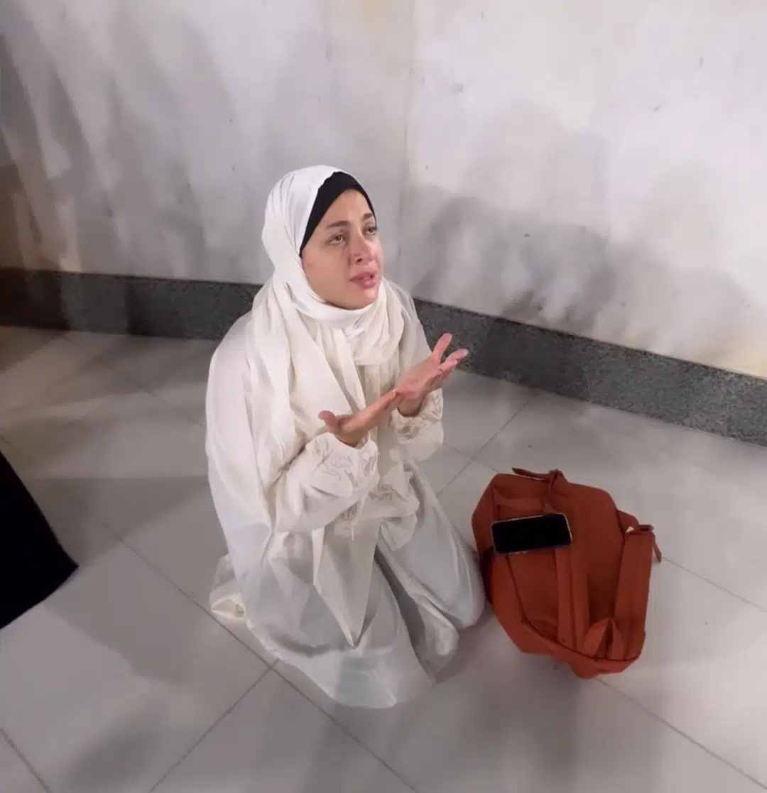 منى فاروق