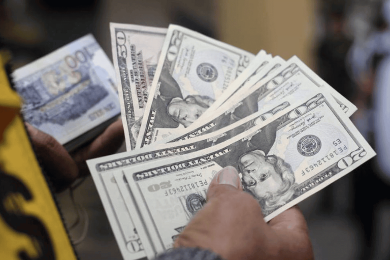 السودان.. تغير مفاجئ في سعر الدولار مع تعاملات منتصف اليوم.. والإسترليني يصدم الجميع! سعر الدولار في السودان watanserb.com