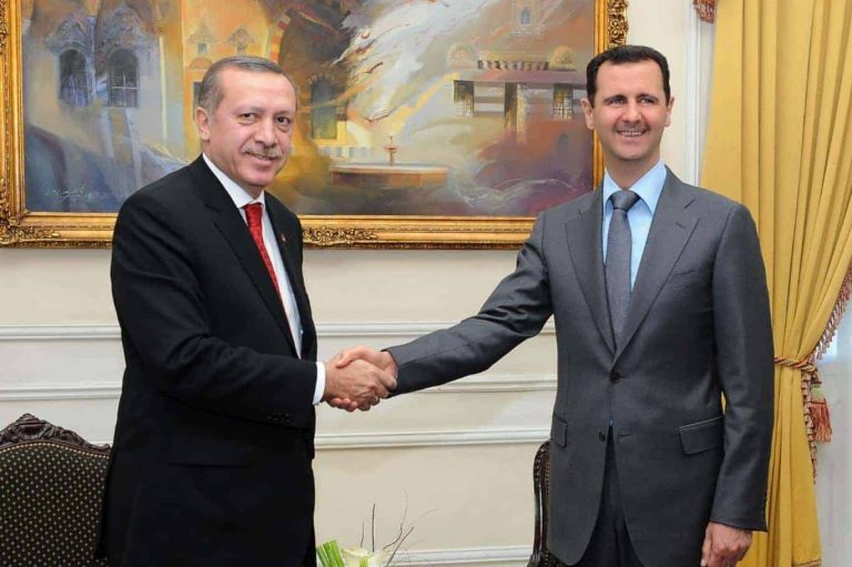 أردوغان مستعد للقاء الأسد الذي وصفه سابقا بالمجرم والإرهابي.. ماذا تغير؟ لقاء أردوغان وبشار الأسد watanserb.com