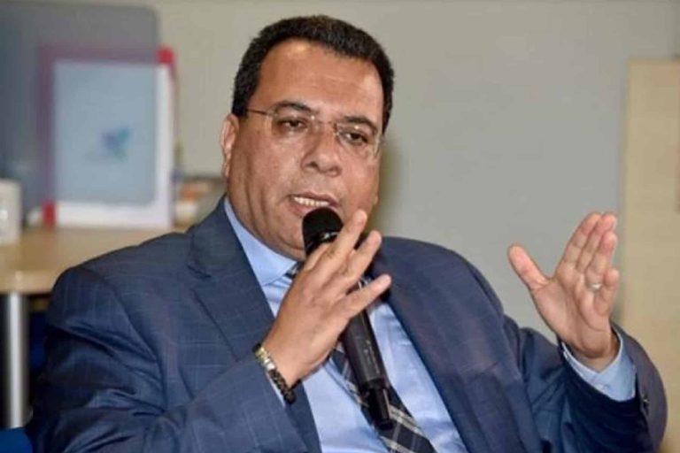 أستاذ بجامعة محمد الخامس يدعو لإلغاء “قمة الجزائر” بسبب إنفلونزا الطيور المنار اسليمي watanserb.com
