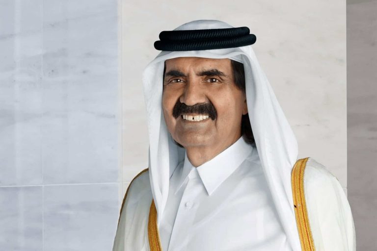 بخط يده.. رسالة أمير قطر الوالد للجزائريين قبل أكثر من 60 عاما حمد بن خليفة watanserb.com