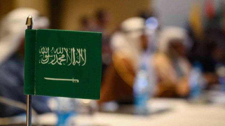 واشنطن تهدد “ابن سلمان” و”ابن زايد”: خفض إنتاج النفط سيكون بمثابة عمل عدائي! خفض إنتاج النفط watanserb.com