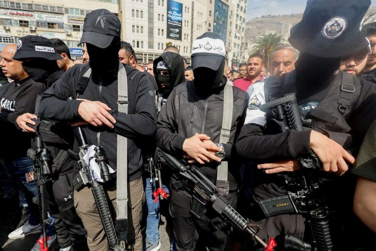 “عرين الأسود” أبادت الفرقة الإسرائيلية وتكشف تفاصيل خداع الاحتلال عرين الأسود watanserb.com