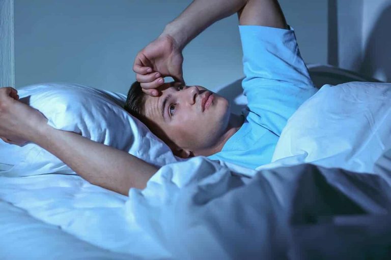 قلة النوم يمكن أن تؤدي إلى الوفاة المبكرة لكبار السن..أطباء يحذرون watanserb.com