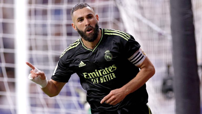 كريم بنزيما وميسي في مواجهة الكلاسيكو watanserb.com