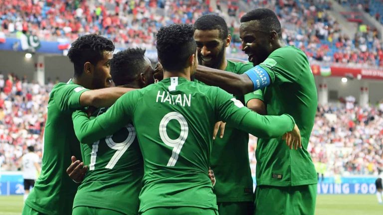فجر السعيد تحذر السعوديين من لعنة ستنزل عليهم في مباراة بولندا بسبب شخصية كويتية خسارة المنتخب السعودي أمام منتخب بولندا watanserb.com