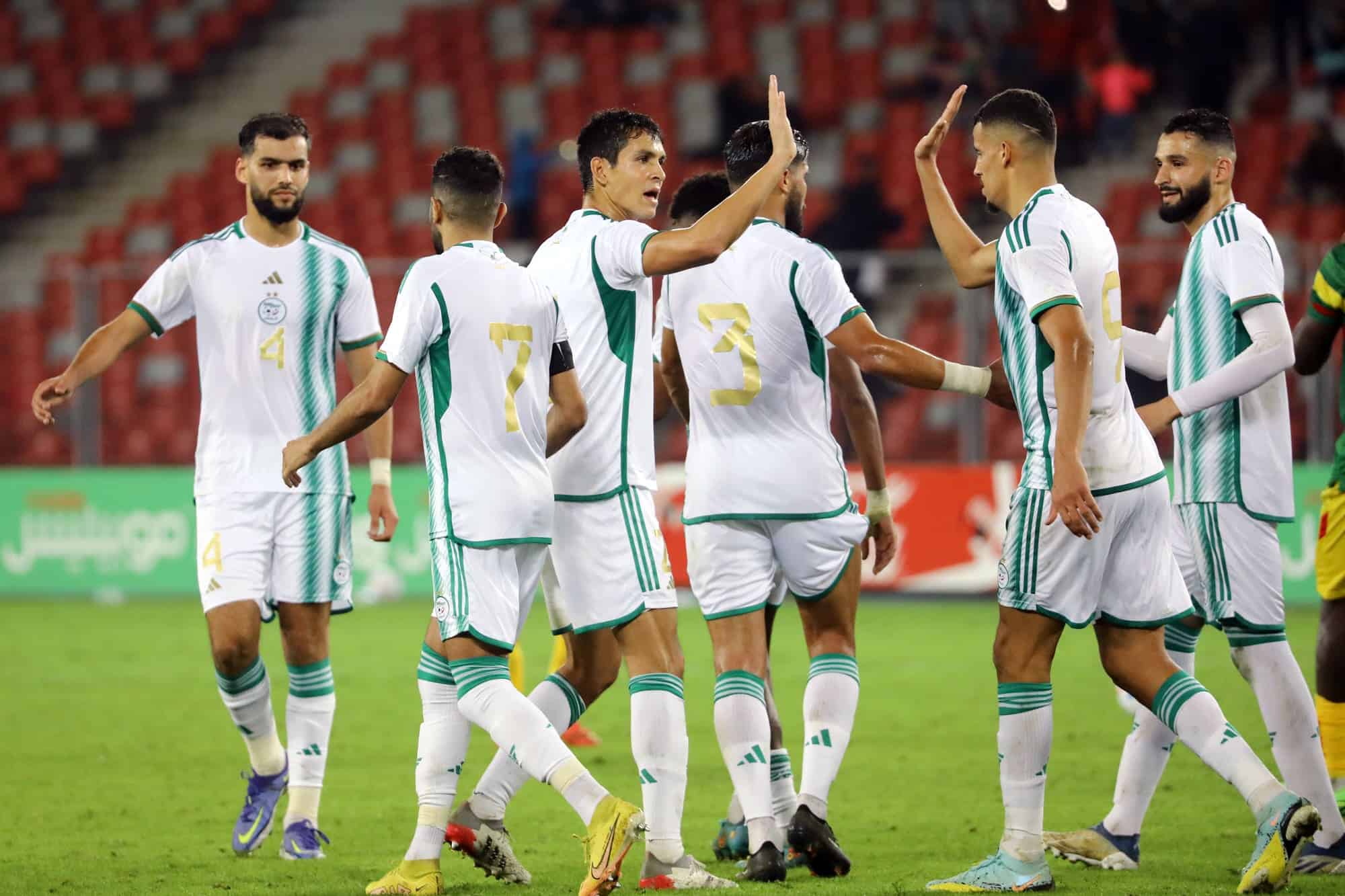تشكيلة منتخب الجزائر أمام السويد القوية في المباراة الودية تشكيلة منتخب الجزائر أمام السويد في كأس العالم 2022 watanserb.com