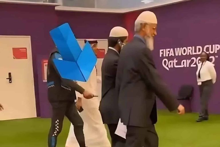 ذاكر نايك في قطر للتعريف بالإسلام خلال كأس العالم.. ما القصة؟ (فيديو) ذاكر نايك في قطر watanserb.com