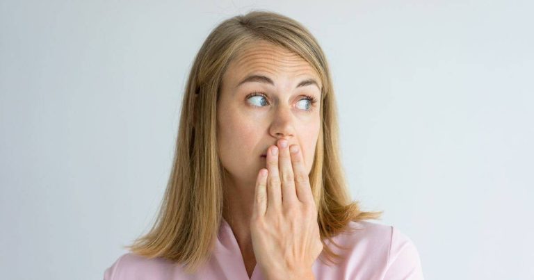 رائحة الفم الكريهة يمكن أن تدل على الإصابة بهذا المرض! رائحة الفم الكريهة يمكن أن تدل على الإصابة بهذا المرض! watanserb.com