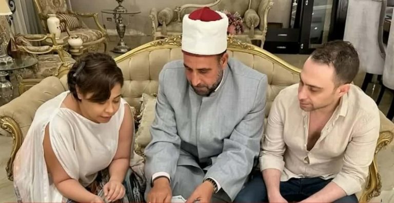 مفاجأة لم ينتبه لها كثيرون خلال كتابة عقد زواج شيرين وحسام حبيب قد تُبطله! غياب الشهود عن عقد زواج شيرين عبدالوهاب وحسام حبيب watanserb.com