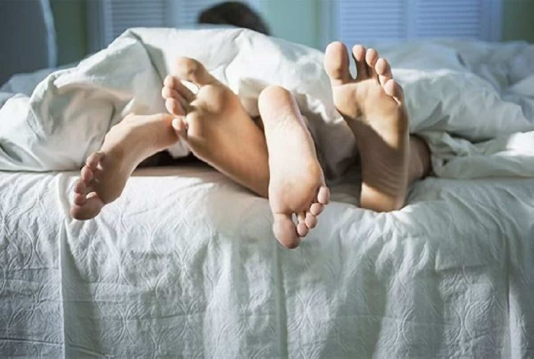 لقضاء ليلة هادئة مع شريكك نم مثل الاسكندنافيين watanserb.com