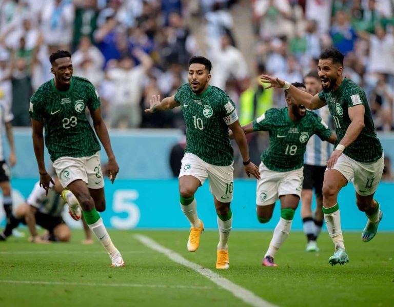 المنتخب السعودي يكسر سلسلة انتثصارات الأرجنتين ال35 بدون هزيمة watanserb.com