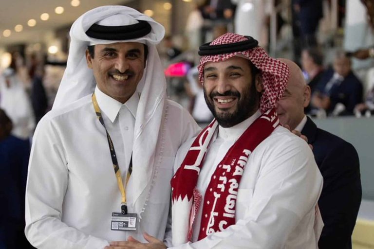 نجل الجبري: “دهاء ..قطر احتوت خصمها وحوّلته إلى مُشجّع” محمد بن سلمان وتميم بن حمد في مونديال قطر watanserb.com