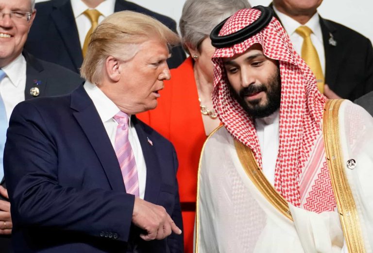 موقع أمريكي يفضح ما فعلته السعودية لإعادة ترامب إلى رئاسة البيت الأبيض السعودية تدعم ترامب watanserb.com