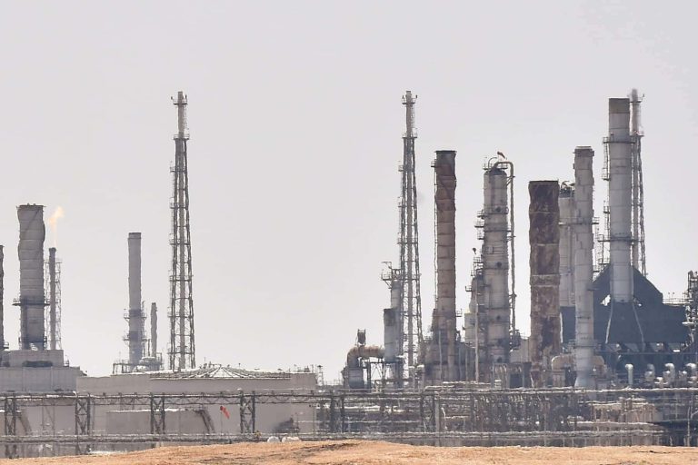 الهجوم على منشآت نفطية سعودية watanserb.com