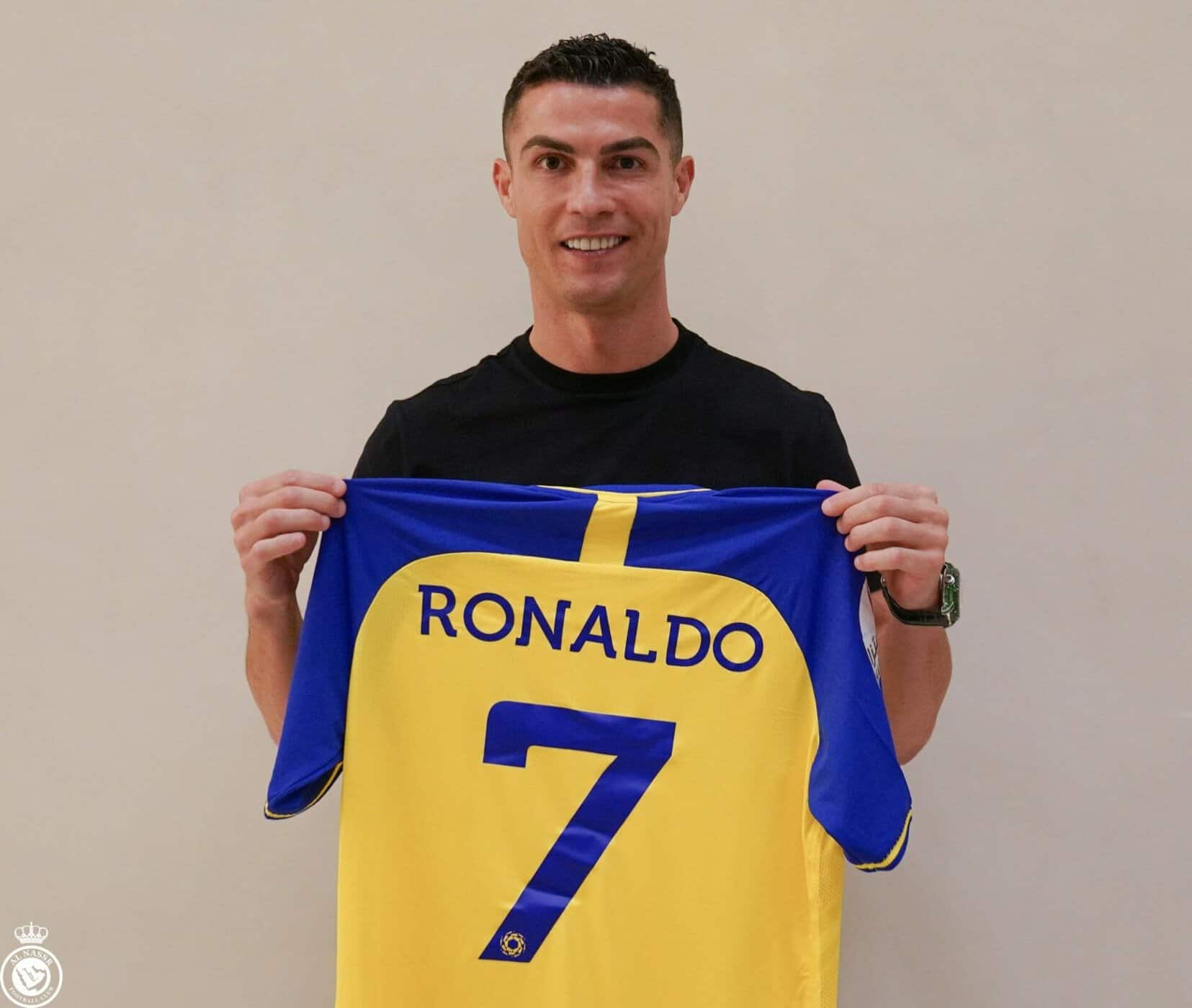 انضمام كريستيانو رونالدو الى نادي النصر السعودي