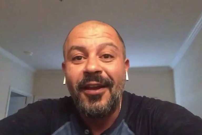 المصري شريف عثمان watanserb.com