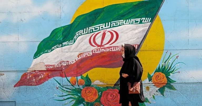 نظام الملالي على المحك watanserb.com