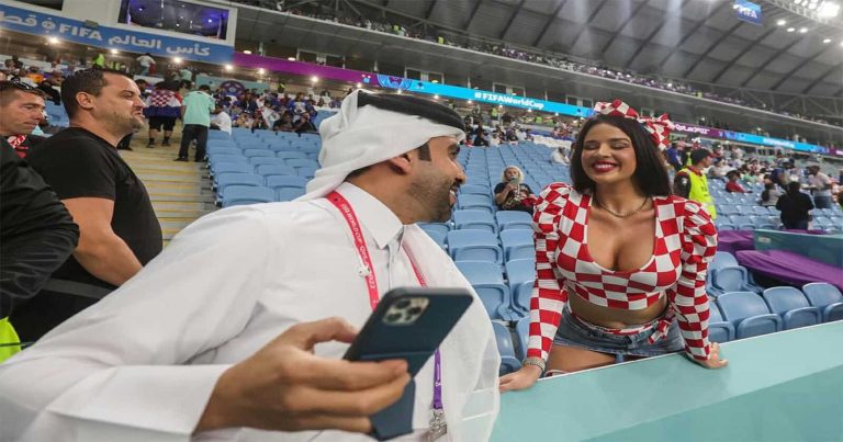 تحرش جماعي بملكة جمال كرواتيا إيفانا نول وهي تبكي.. لقطات جديدة تثير الجدل (شاهد) التحرش بإيفانا نول watanserb.com