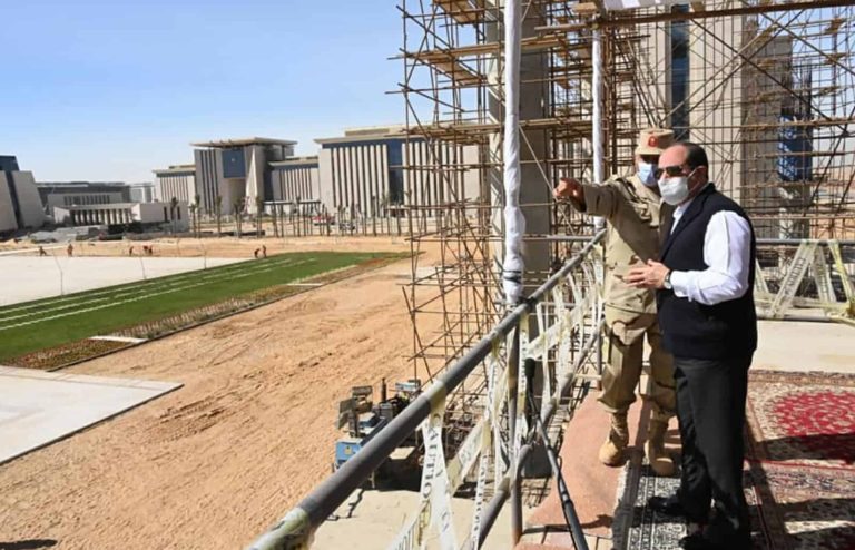 العاصمة الإدارية لإرضاء غرور السيسي.. مصر تغرق في الديون وبوادر أزمة مع الصين العاصمة الإدارية الجديدة watanserb.com