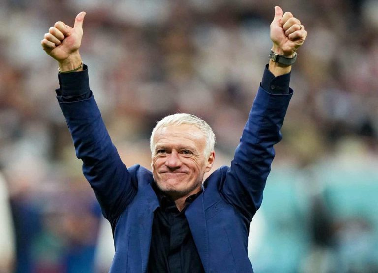 المدرب الفرنسي ديشامب watanserb.com