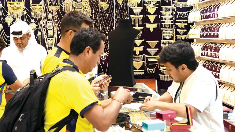 جمهور بلدين خليجيين ضمن الأكثر إنفاقا.. كم صرف مشجعو مونديال قطر؟ إنفاق مشجعو كأس العالم watanserb.com