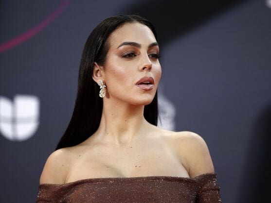 لا يصدق.. هذا هو الفندق الذي تقيم فيه جورجينا رودريغيز في قطر!(شاهد) لا يصدق.. هذا هو الفندق الذي تقيم فيه جورجينا رودريغيز في قطر! watanserb.com