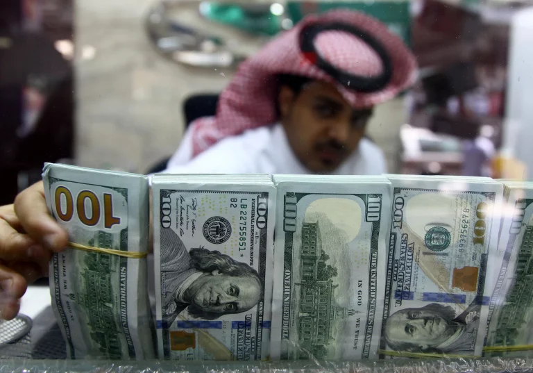 ربط عملة دول الخليج بالدولار watanserb.com